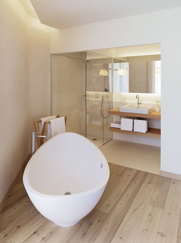 Complete Bathroom Renovations Sydney - Quality and Professional Bathroom Renovations for all Budgets. Servicing all Sydney Suburbs of NSW Australia